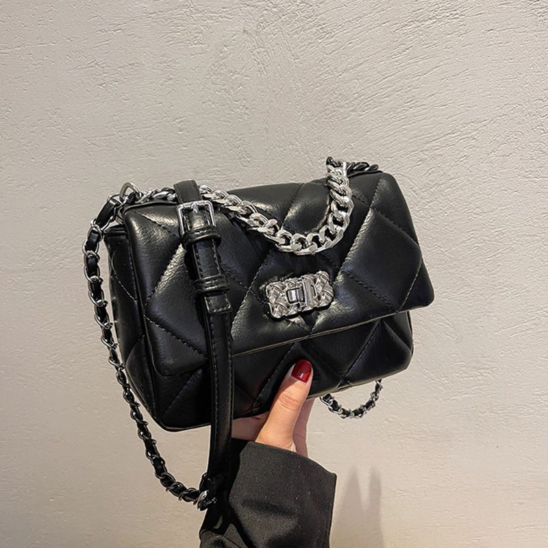 Luxury Quilted long strap bag 🖤