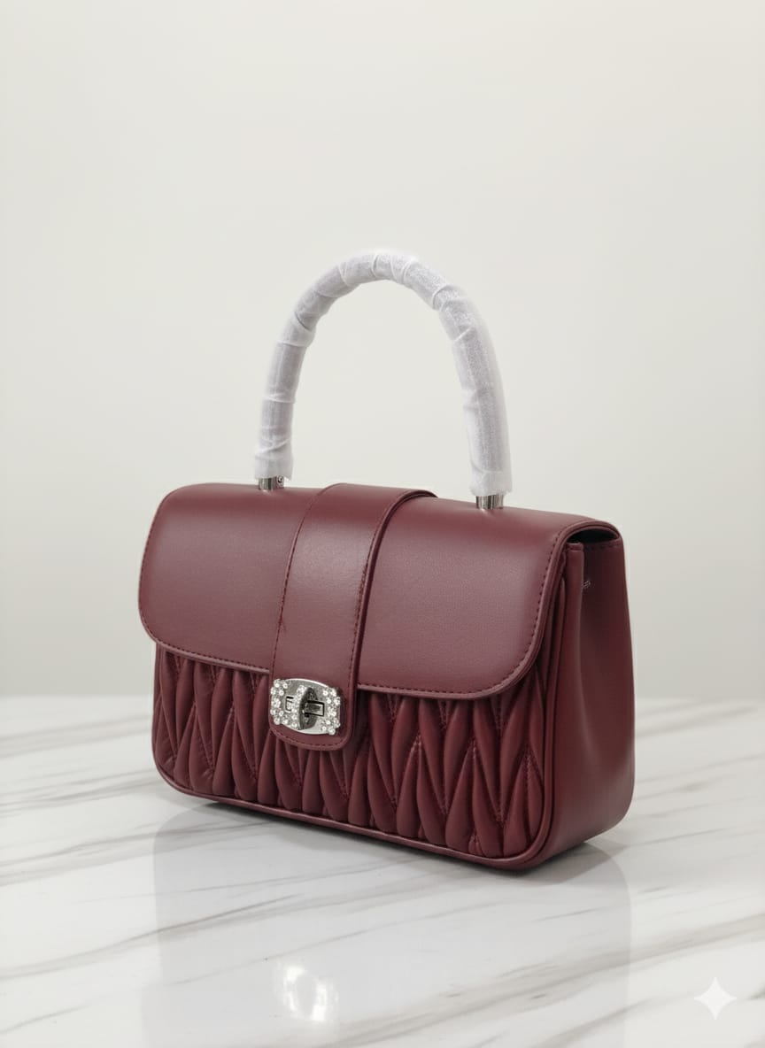 👜 Branded Hand Bag