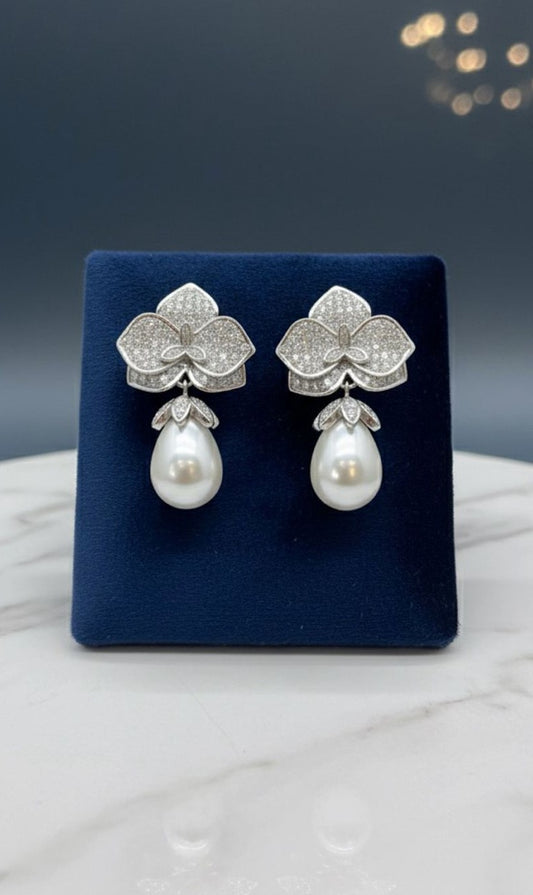 Elegant Golden and Silver Flower Earrings